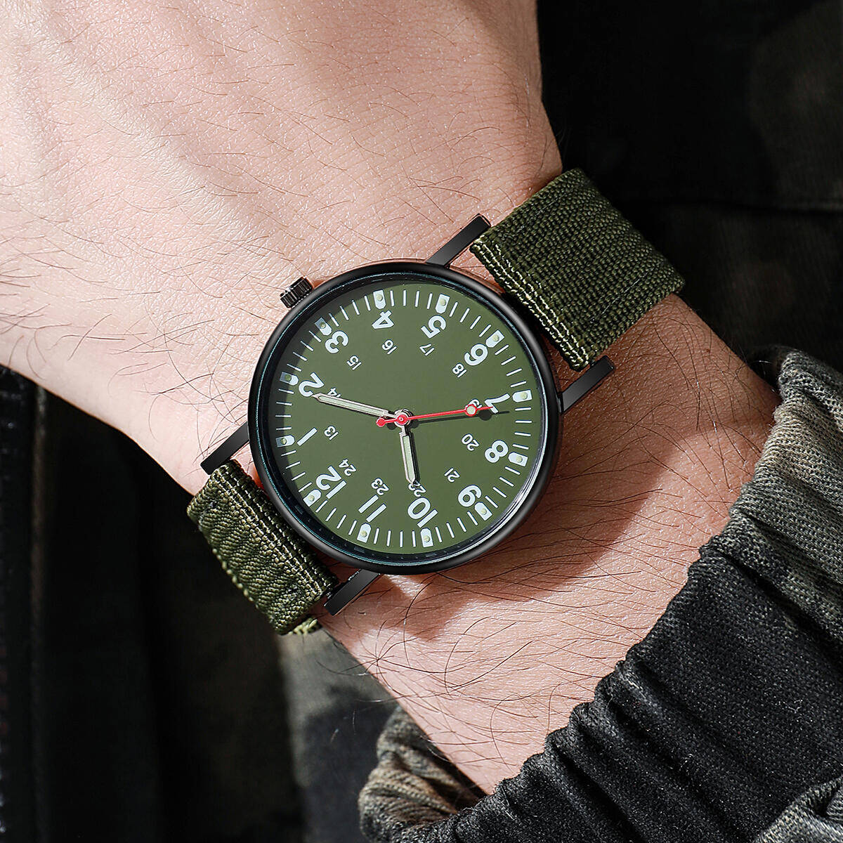 Men Watches Casual Nylon Band  - Field Watch Military recension och pris