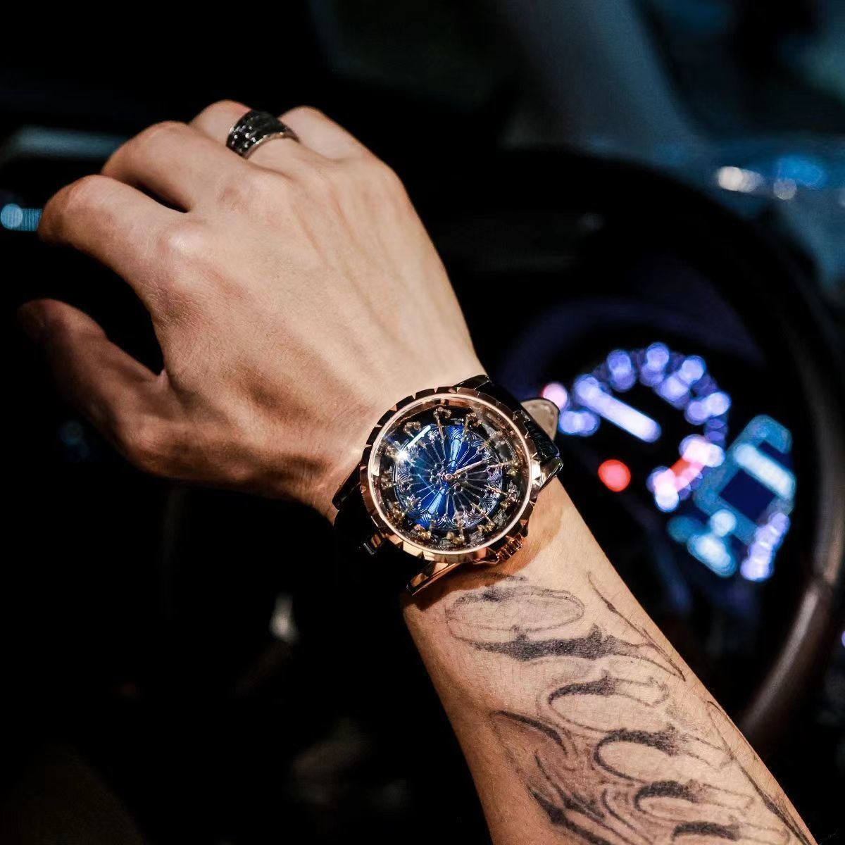 Top-Tier Luxury and Elegant Me - Luxury Watch Brand Tier recension och pris
